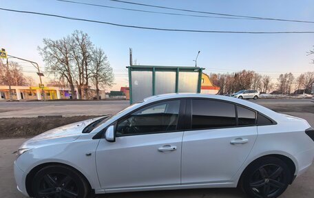 Chevrolet Cruze II, 2011 год, 800 000 рублей, 2 фотография