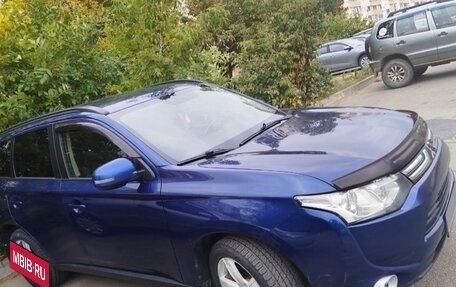 Mitsubishi Outlander III рестайлинг 3, 2013 год, 1 150 000 рублей, 8 фотография