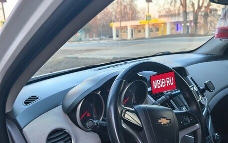 Chevrolet Cruze II, 2011 год, 800 000 рублей, 6 фотография