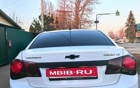 Chevrolet Cruze II, 2011 год, 800 000 рублей, 11 фотография