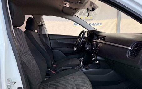 KIA Rio IV, 2018 год, 1 499 000 рублей, 11 фотография