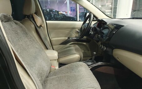 Mitsubishi Outlander III рестайлинг 3, 2008 год, 899 000 рублей, 4 фотография