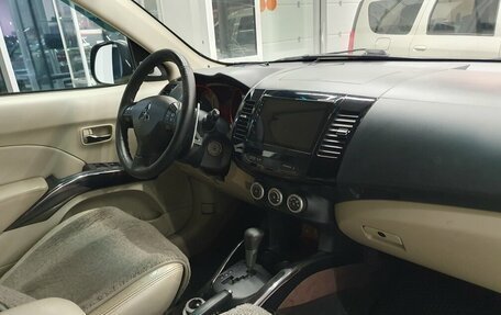 Mitsubishi Outlander III рестайлинг 3, 2008 год, 899 000 рублей, 5 фотография