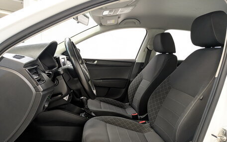 Skoda Rapid II, 2021 год, 1 350 000 рублей, 20 фотография