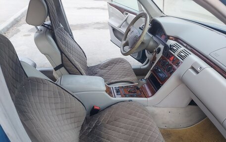 Mercedes-Benz E-Класс, 1999 год, 380 000 рублей, 11 фотография