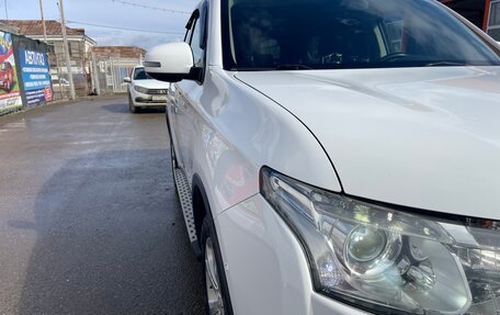 Mitsubishi Outlander III рестайлинг 3, 2014 год, 1 590 000 рублей, 19 фотография