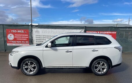 Mitsubishi Outlander III рестайлинг 3, 2014 год, 1 590 000 рублей, 23 фотография