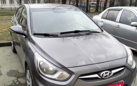 Hyundai Solaris II рестайлинг, 2012 год, 750 000 рублей, 5 фотография