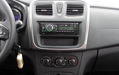 Renault Sandero II рестайлинг, 2017 год, 1 219 000 рублей, 8 фотография