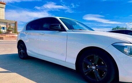 BMW 1 серия, 2013 год, 1 300 000 рублей, 3 фотография