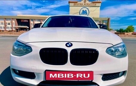 BMW 1 серия, 2013 год, 1 300 000 рублей, 2 фотография