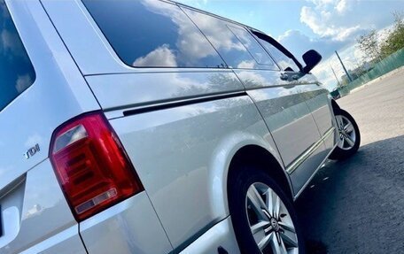 Volkswagen Multivan T6 рестайлинг, 2015 год, 3 200 000 рублей, 10 фотография