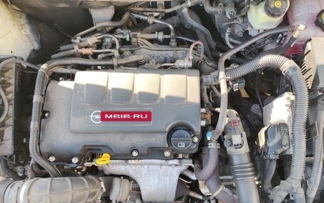 Opel Astra J, 2011 год, 345 000 рублей, 2 фотография