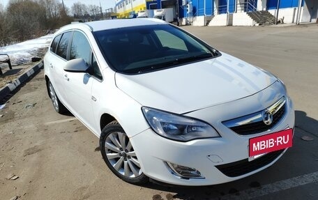 Opel Astra J, 2011 год, 345 000 рублей, 10 фотография