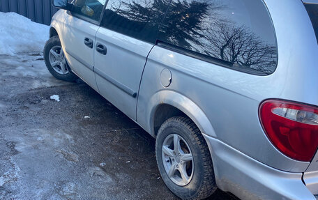 Dodge Caravan IV, 2005 год, 830 000 рублей, 3 фотография