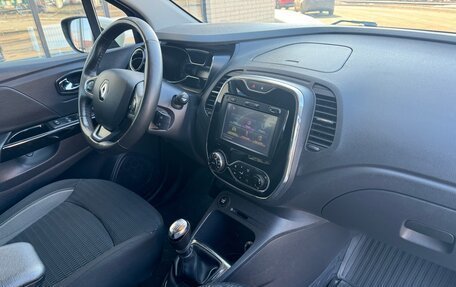 Renault Kaptur I рестайлинг, 2017 год, 1 750 000 рублей, 23 фотография