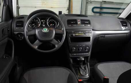 Skoda Yeti I рестайлинг, 2011 год, 1 029 000 рублей, 6 фотография