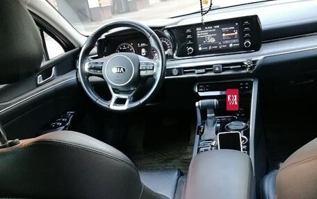 KIA K5, 2020 год, 2 600 000 рублей, 7 фотография