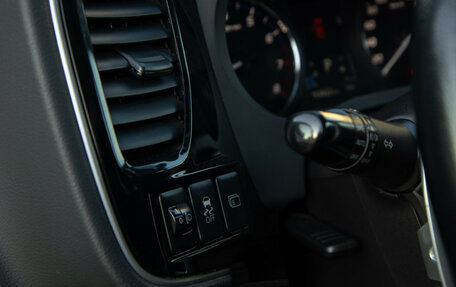 Mitsubishi Outlander III рестайлинг 3, 2014 год, 1 188 000 рублей, 15 фотография