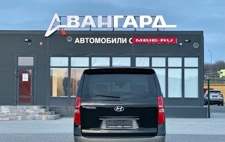Hyundai Grand Starex Grand Starex I рестайлинг 2, 2014 год, 2 100 000 рублей, 4 фотография