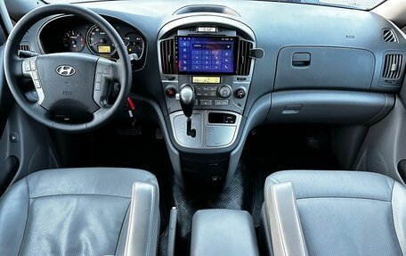 Hyundai Grand Starex Grand Starex I рестайлинг 2, 2014 год, 2 100 000 рублей, 14 фотография