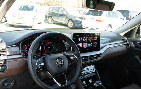 Skoda Kodiaq I, 2023 год, 4 398 000 рублей, 10 фотография