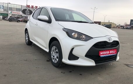 Toyota Yaris, 2020 год, 1 350 000 рублей, 1 фотография