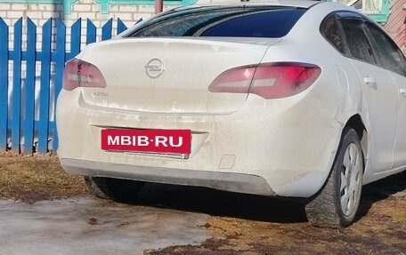 Opel Astra J, 2012 год, 530 000 рублей, 3 фотография