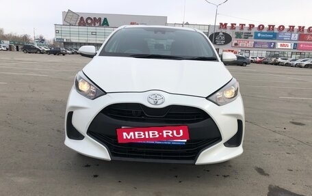 Toyota Yaris, 2020 год, 1 350 000 рублей, 12 фотография