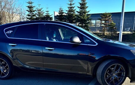 Opel Astra J, 2013 год, 900 000 рублей, 6 фотография