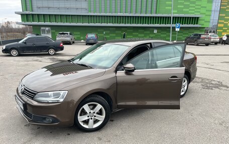 Volkswagen Jetta VI, 2012 год, 985 000 рублей, 1 фотография