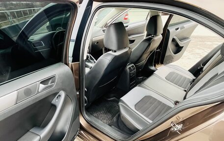 Volkswagen Jetta VI, 2012 год, 985 000 рублей, 18 фотография