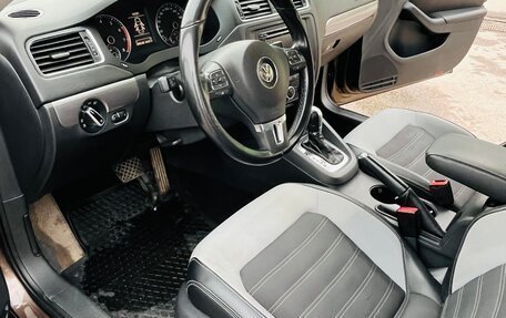 Volkswagen Jetta VI, 2012 год, 985 000 рублей, 20 фотография