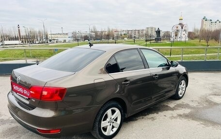 Volkswagen Jetta VI, 2012 год, 985 000 рублей, 6 фотография