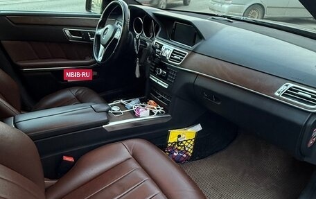 Mercedes-Benz E-Класс, 2013 год, 2 300 000 рублей, 10 фотография