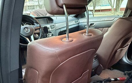 Mercedes-Benz E-Класс, 2013 год, 2 300 000 рублей, 22 фотография