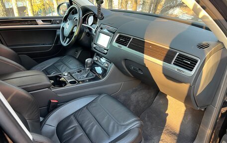 Volkswagen Touareg III, 2015 год, 3 100 000 рублей, 8 фотография