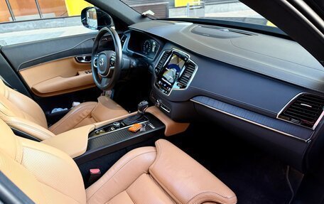 Volvo XC90 II рестайлинг, 2022 год, 6 550 000 рублей, 10 фотография