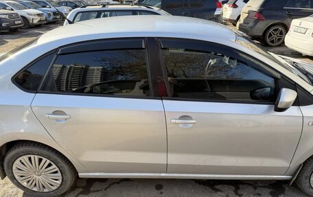 Volkswagen Polo VI (EU Market), 2011 год, 650 000 рублей, 2 фотография