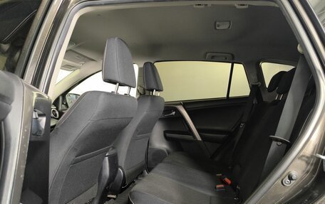 Toyota RAV4, 2015 год, 2 220 000 рублей, 9 фотография