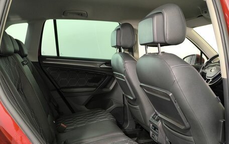 Volkswagen Tiguan II, 2018 год, 2 240 000 рублей, 7 фотография