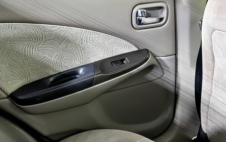 Nissan Almera, 2001 год, 385 000 рублей, 11 фотография