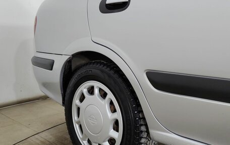 Nissan Almera, 2001 год, 385 000 рублей, 17 фотография