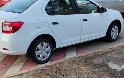 Renault Logan II, 2015 год, 900 000 рублей, 1 фотография