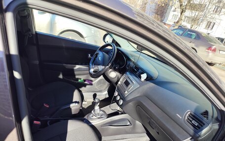 KIA Rio III рестайлинг, 2016 год, 900 000 рублей, 6 фотография