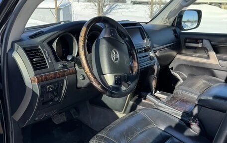 Toyota Land Cruiser 200, 2011 год, 2 400 000 рублей, 7 фотография