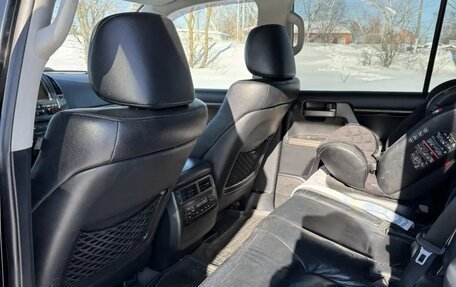 Toyota Land Cruiser 200, 2011 год, 2 400 000 рублей, 8 фотография