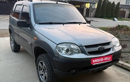 Chevrolet Niva I рестайлинг, 2010 год, 520 000 рублей, 2 фотография