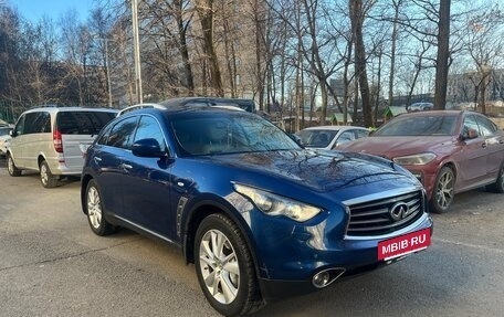 Infiniti QX70, 2014 год, 2 350 000 рублей, 2 фотография