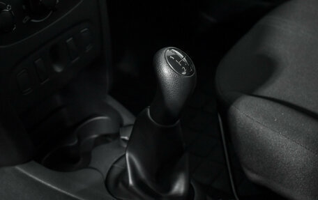 Renault Logan II, 2018 год, 745 000 рублей, 11 фотография